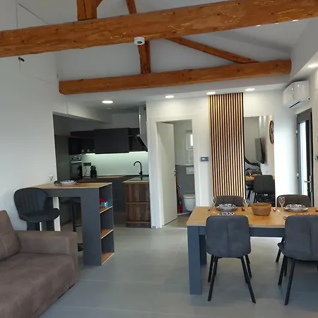 Marmas Appartement *