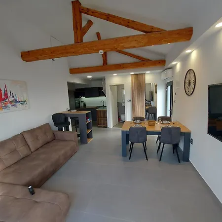 Marmas Appartement *